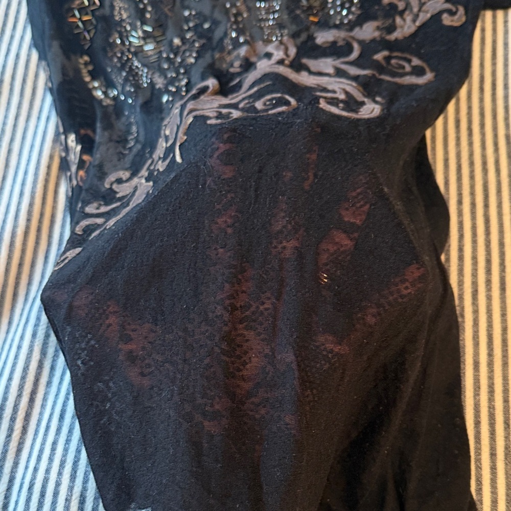 Miss Me Black Short Sleeve Top with Silver Accents - Picture 5 of 7